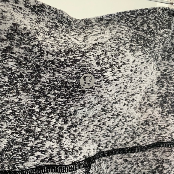 LULULEMON Hi-Rise Wunder Under Black White Speckle Splattered Brushed Leggings - Picture 4 of 6